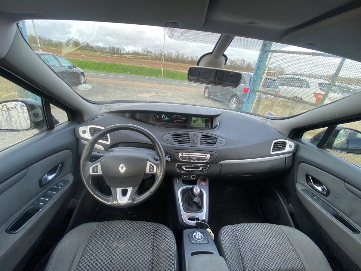 RENAULT Grand Scenic 1.5 dci 110cv 7 places 4990eu
