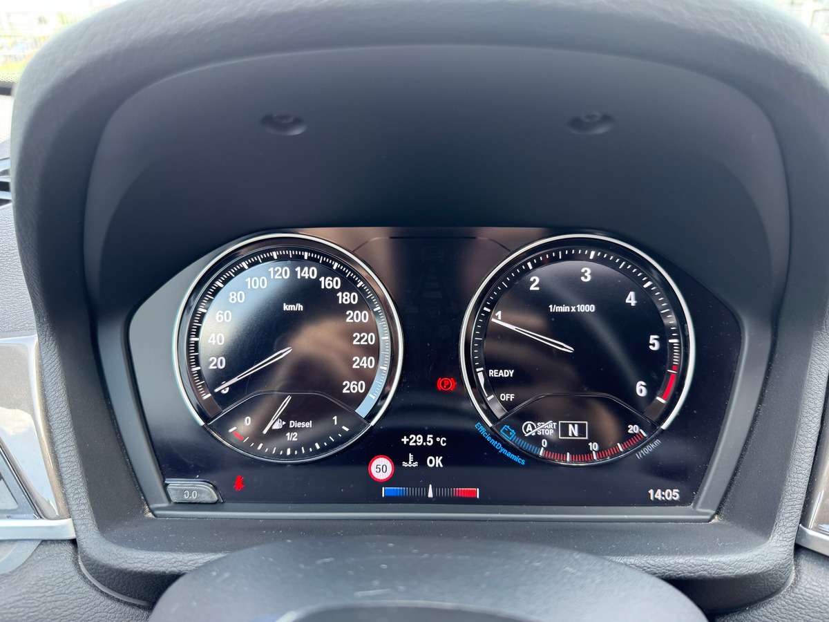 Bmw X1 116 | X-Line sDrive | Toit panoramique | Caméra recul | Régulateur vitesse | Siéges chauffant
