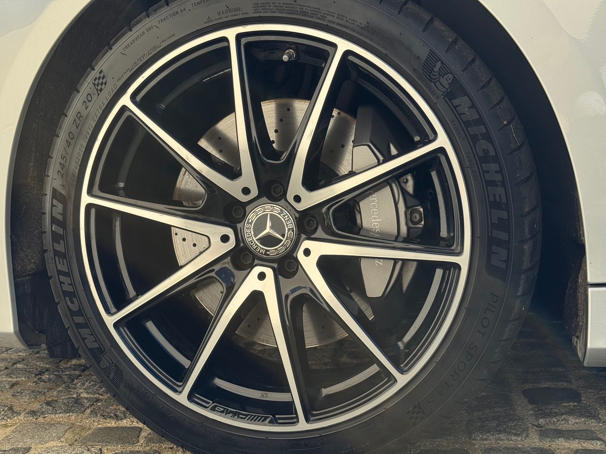 Mercedes-Benz Classe S 560 Edition Swarovski 4.0 i V8 4MATIC 9G-TRONIC 469 cv - FULL OPTIONS