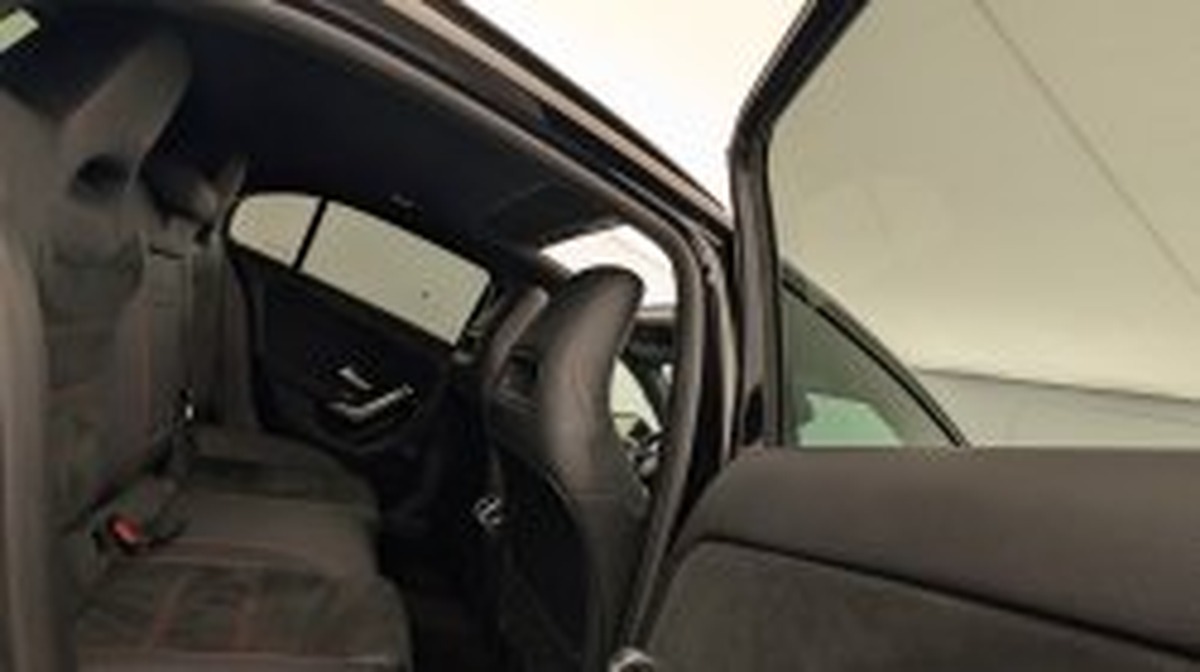 Mercedes-Benz Classe A 200 7G-DCT AMG LINE