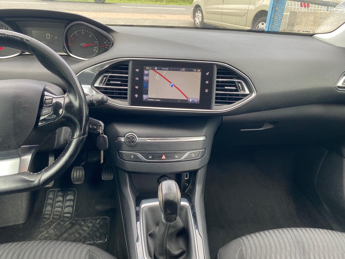 Peugeot 308 1.6 hdi blue hdi 100cv ALLURE
