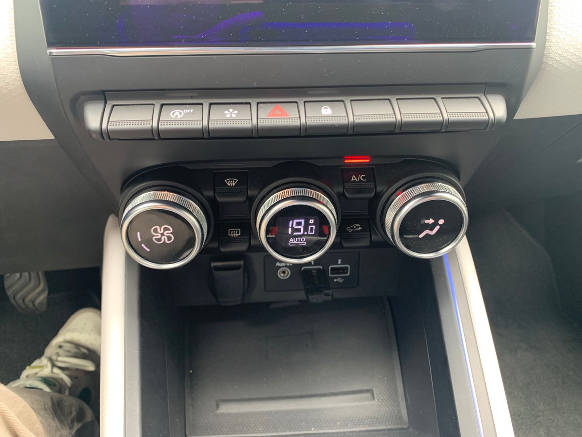 RENAULT Clio V 100 ch | Intens | Caméra de recul | GPS | Régulateur de vitesse | ENTRETIENS RENAULT