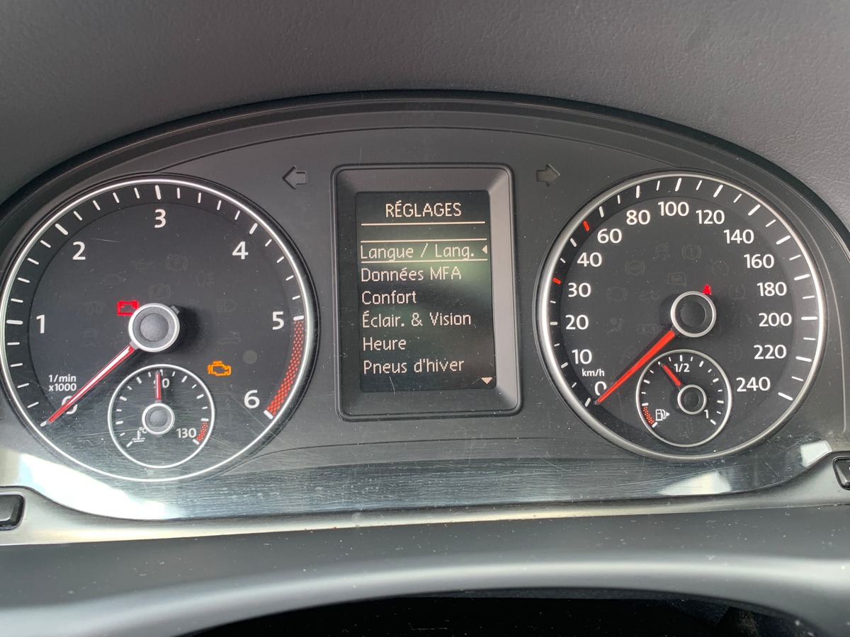 Volkswagen Touran 105 | Match | 7 Places | GPS | Régulateur vitesse | Bluetooth | Toit panoramique