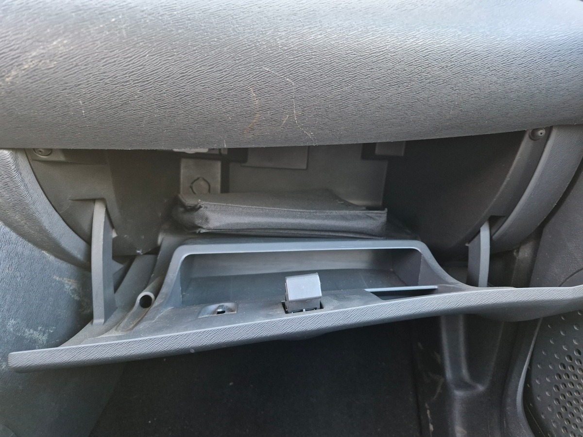 RENAULT Twingo II 1.2 16V LEV ACCESS