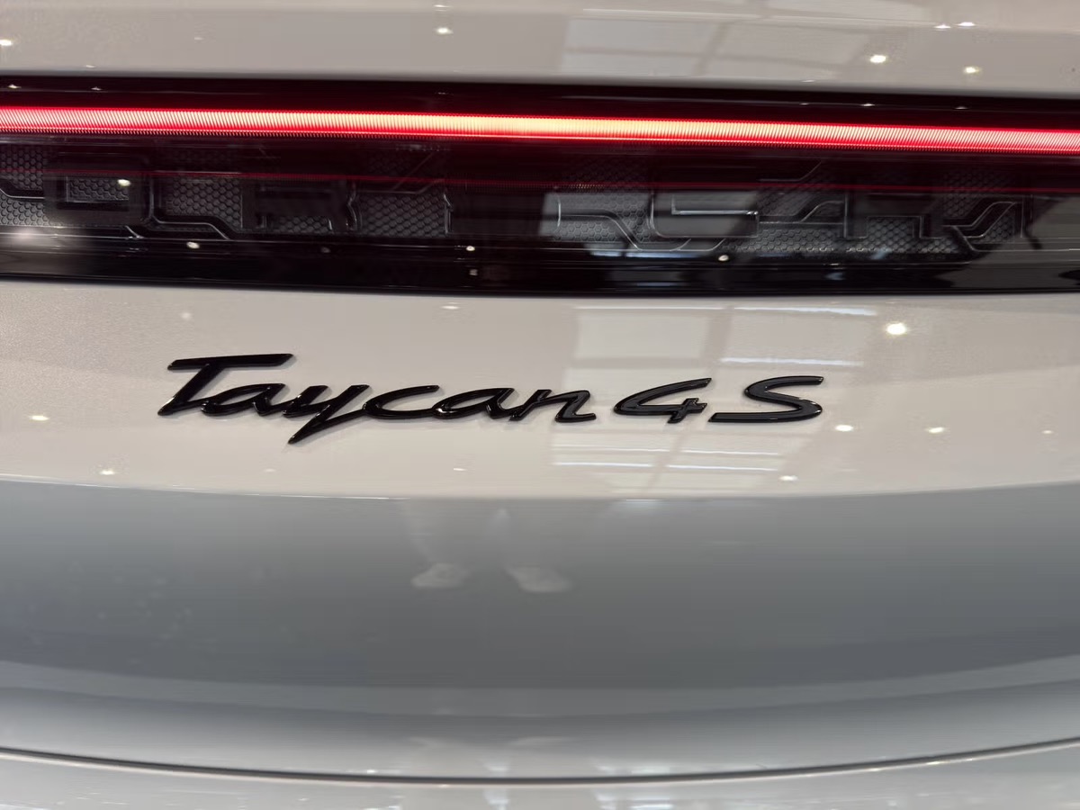 Porsche Taycan Cross Turismo 4S 571ch 2023 CRAIE Performance batterie+