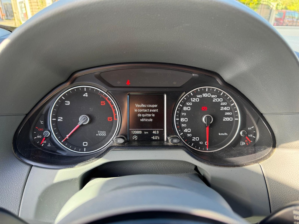 Audi Q5 2.0 TDI QUATTRO 190cv - Suivi complet - Attelage -Garantie