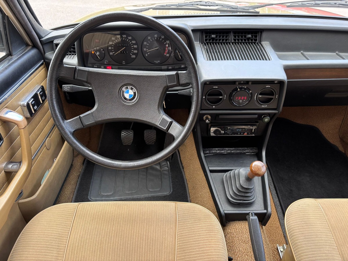 Bmw Série 5 E12 525 - Origine France - Kilométrage d'origine