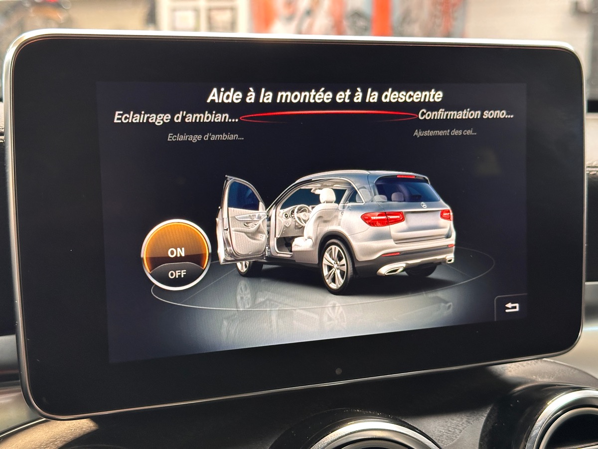 Mercedes-Benz Classe GLC 300 Fascination 4MATIC AMG 9G-Tronic - 1ère Main - Attelage - Options +++