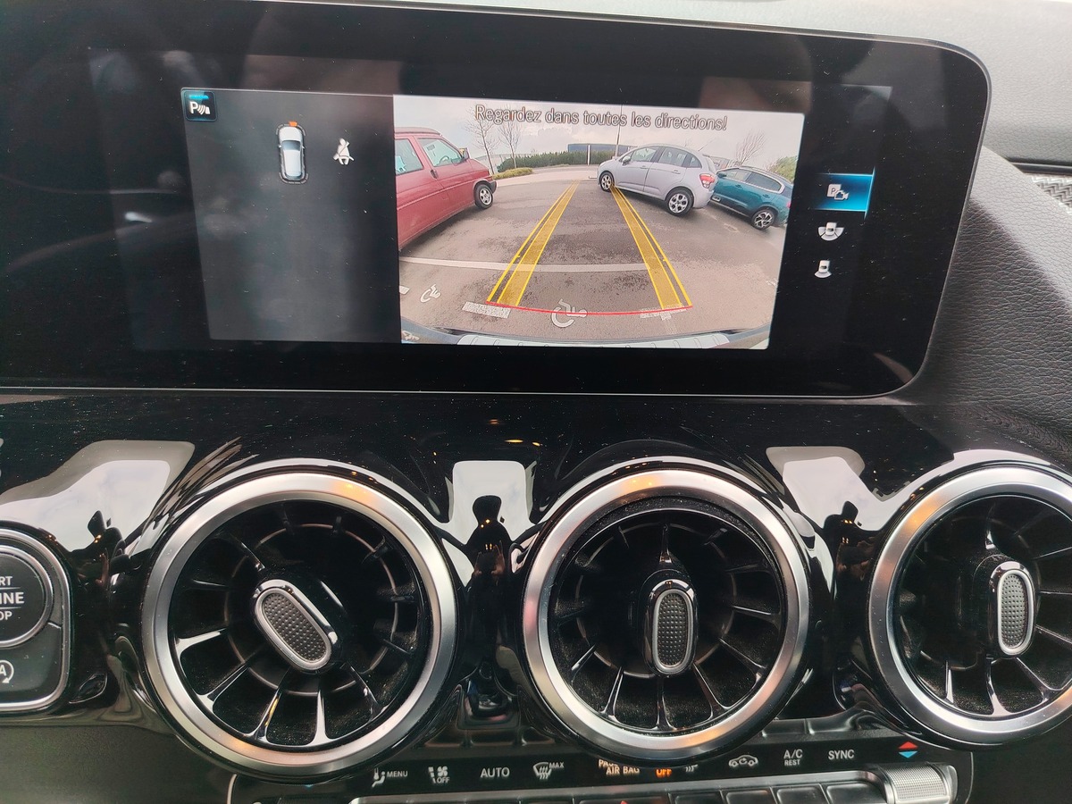 Mercedes-Benz GLA 200 d AMG LINE 8G-DCT