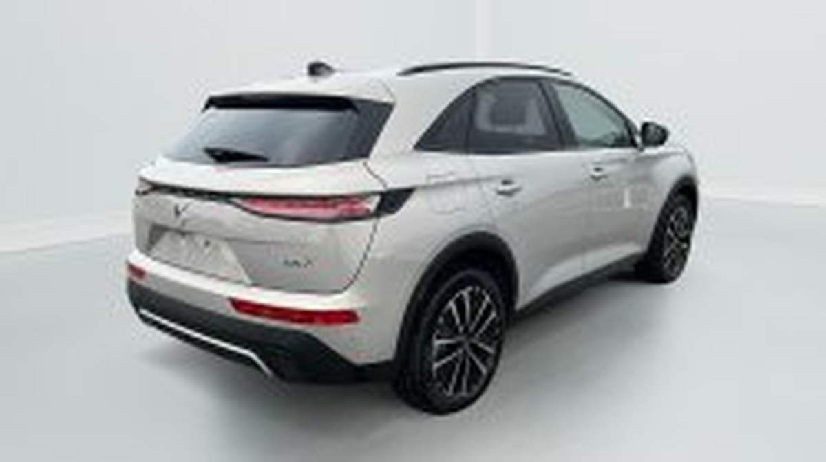 DS DS 7 BlueHDi 130 EAT8 Pallas