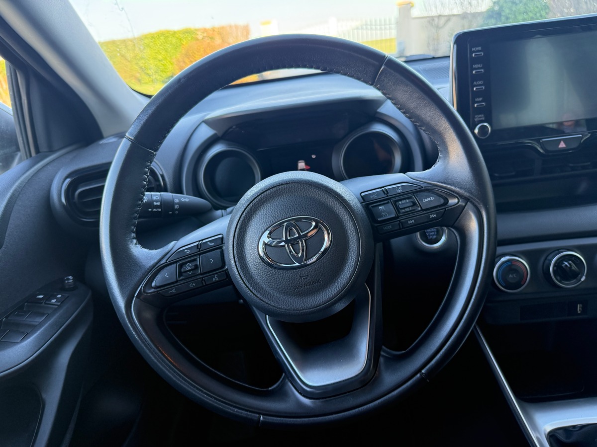 Toyota Yaris 70 VVT-I DESIGN