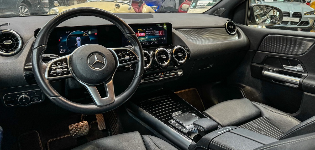 Mercedes-Benz Classe B 180 D PROGRESSIVE LINE EDITION / FRANCE SUIVI AB