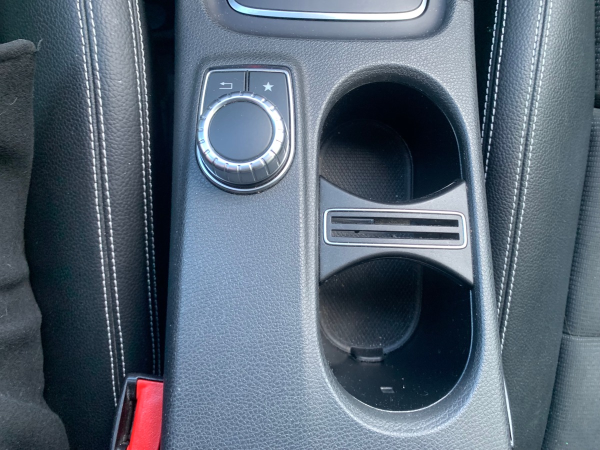 Mercedes-Benz GLA 136 | Sensation | Caméra recul | Régulateur vitesse | Siéges chauffants électrique