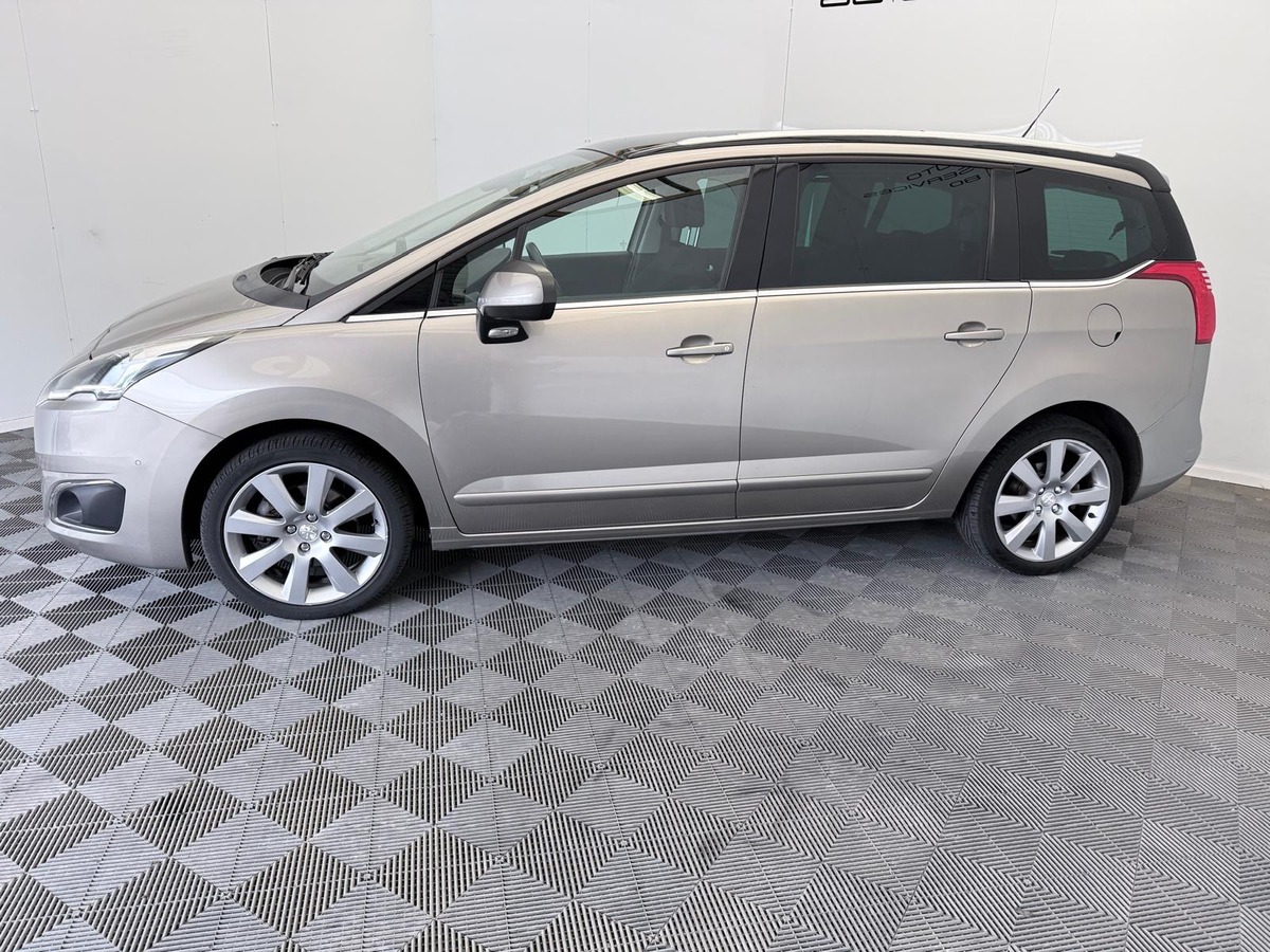 Peugeot 5008 1.6 Bluehdi 120  eat6 Allure Première main