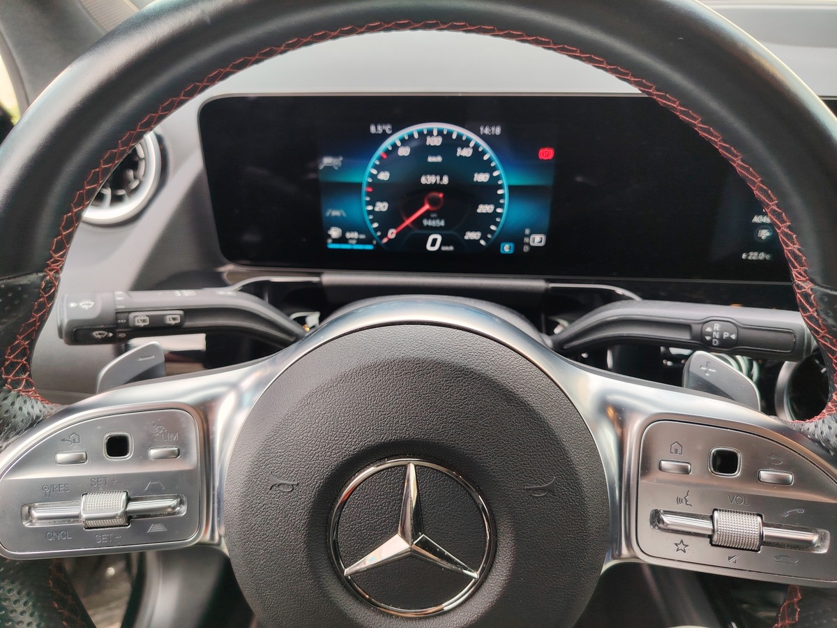 Mercedes-Benz GLA 200 d AMG LINE 8G-DCT