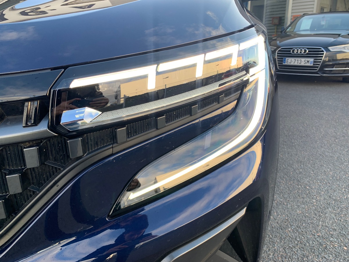 RENAULT Espace 200 | E-TECH | Esprit Alpine | 7 Places | Caméra de recul | Pack Advanced Driving