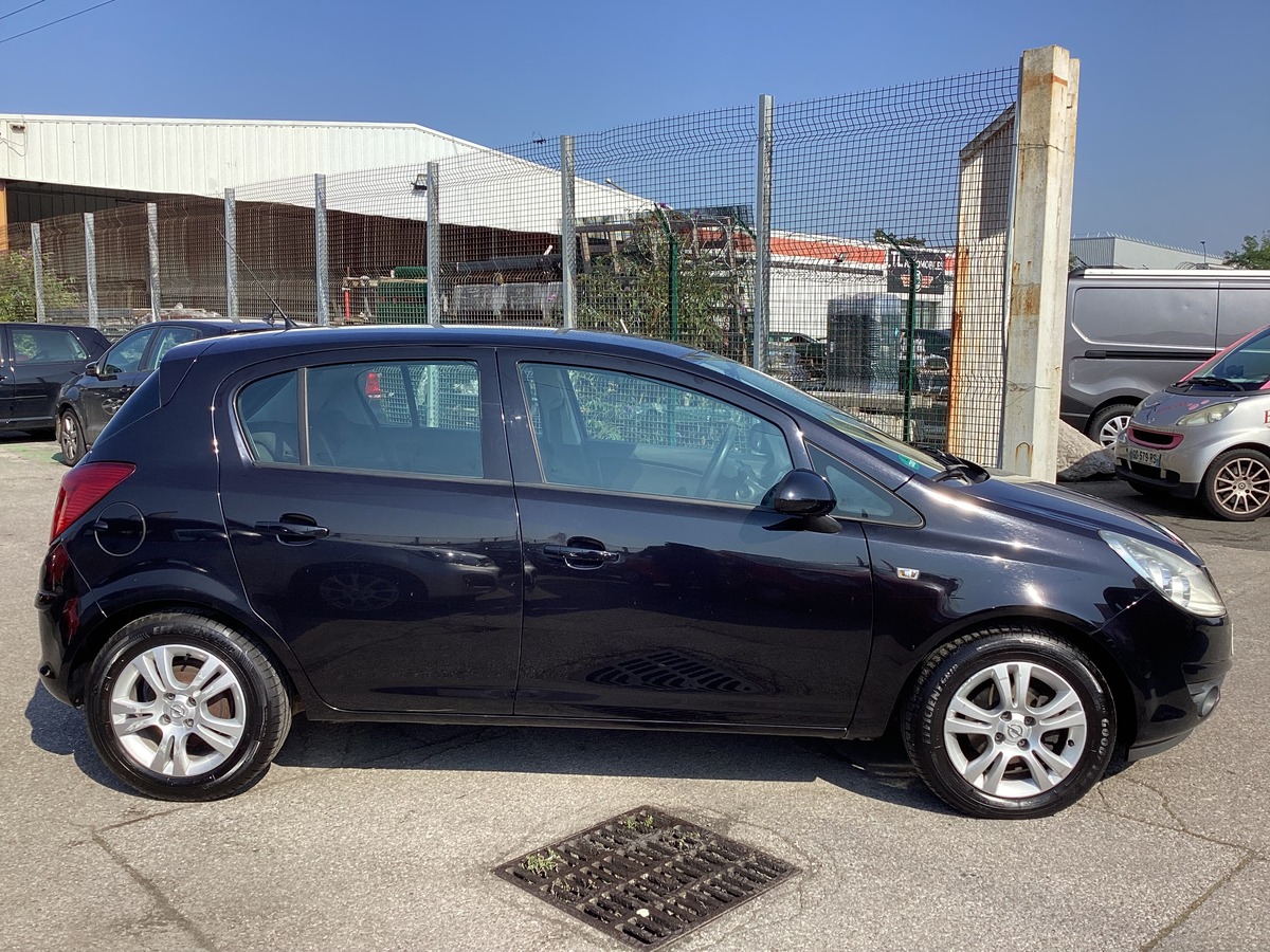 Opel Corsa 1.4 ACTIVE