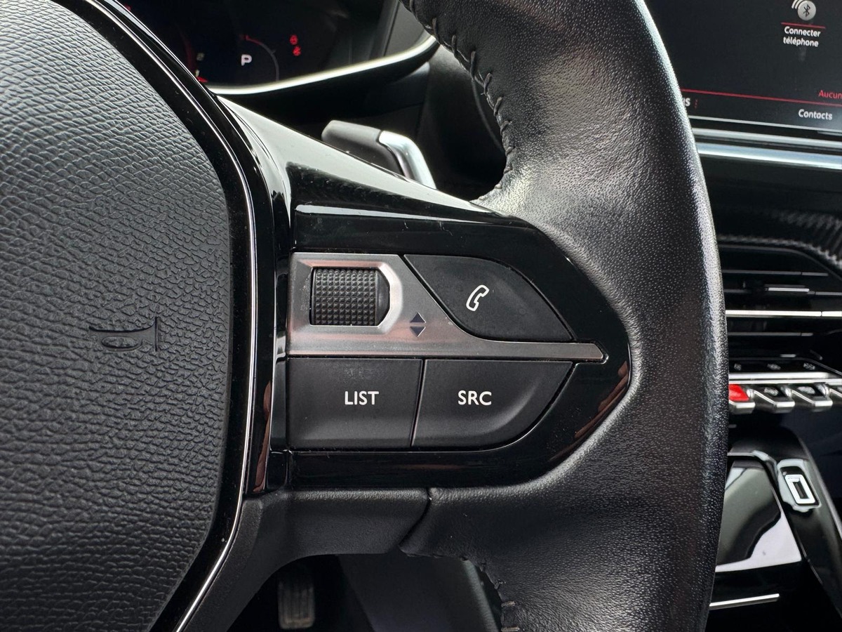 Peugeot 2008 BlueHDi 130 S&S EAT8 Allure