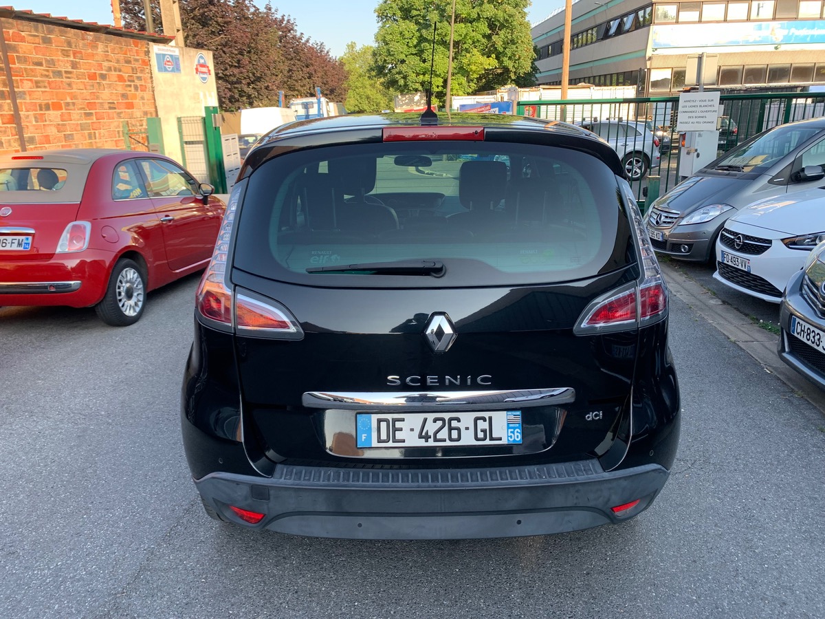 RENAULT Scenic 1.6 DCI 130 CV 1er main lounge 4XCC