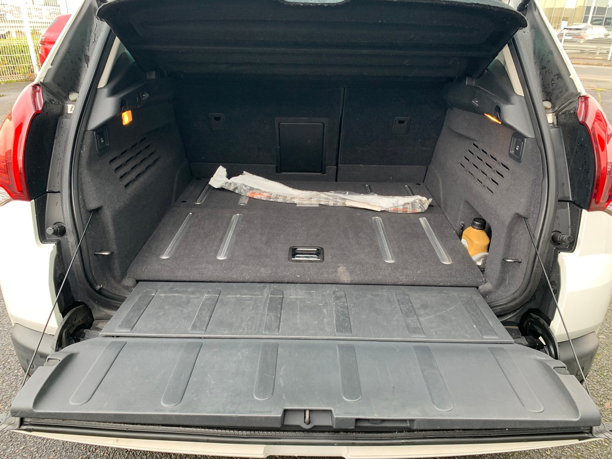 Peugeot 3008 200 ch | 2.0 e-HDi HYbrid4 Pack ETG6 + Electric | GPS | Bluetooth | Régulateur vitesse