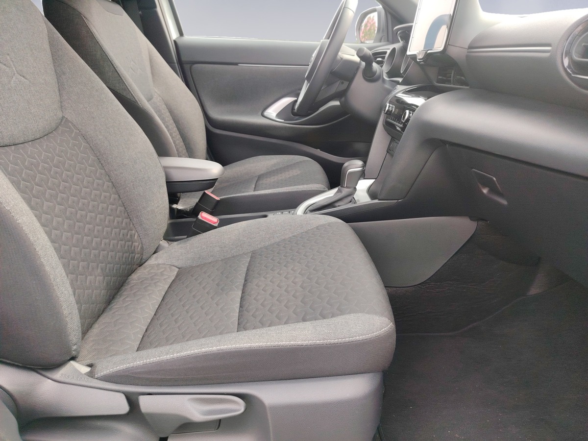 Toyota Yaris Cross DESIGN PACK CARGO