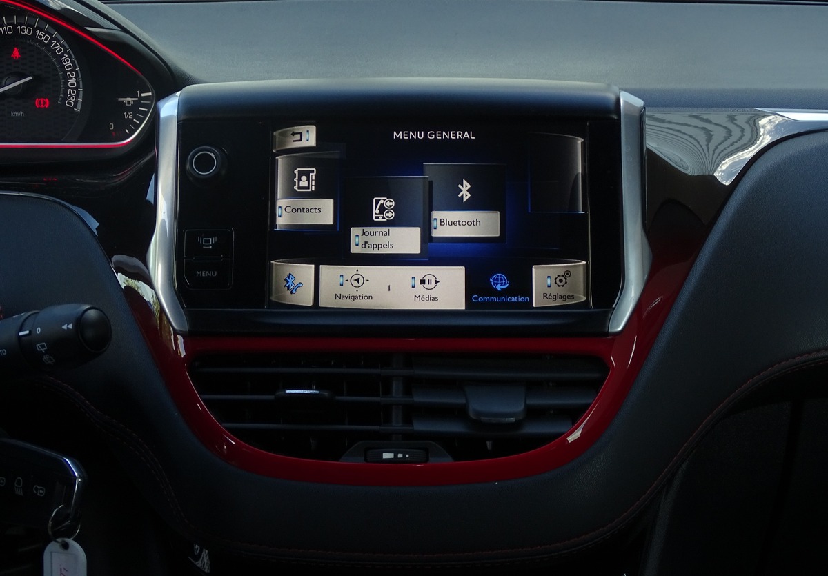 Peugeot 208 1.6 GTI 200ch BVM6