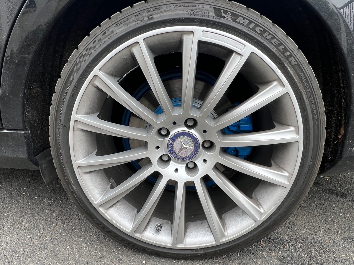Mercedes Benz Classe C 220 CDI 170 phase II Pack Amg