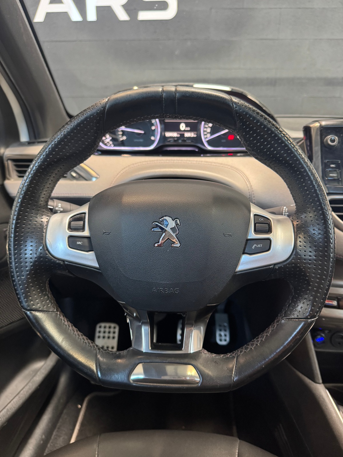 Peugeot 208 XY JBL 1.6 e-HDi 115 BVM6 Park Assist