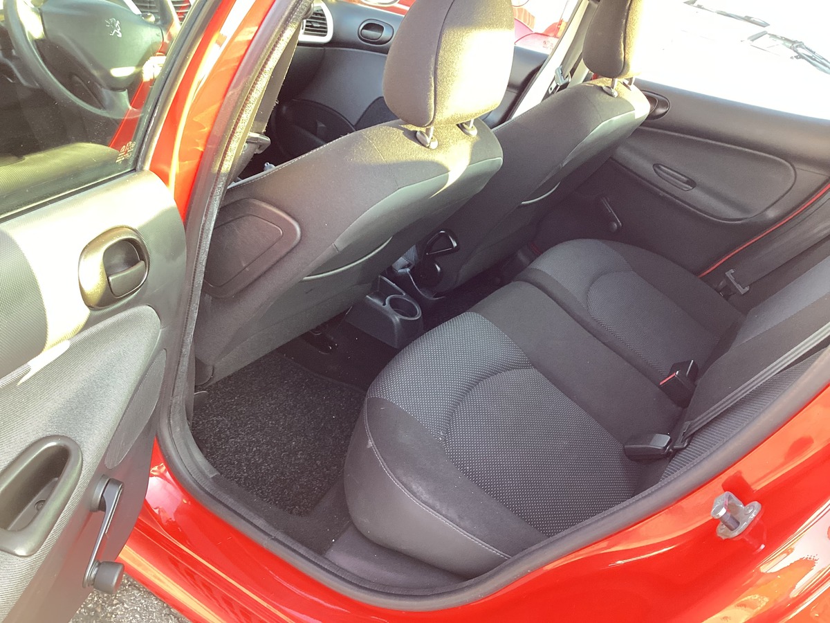 Peugeot 206 + 1.4 Urban
