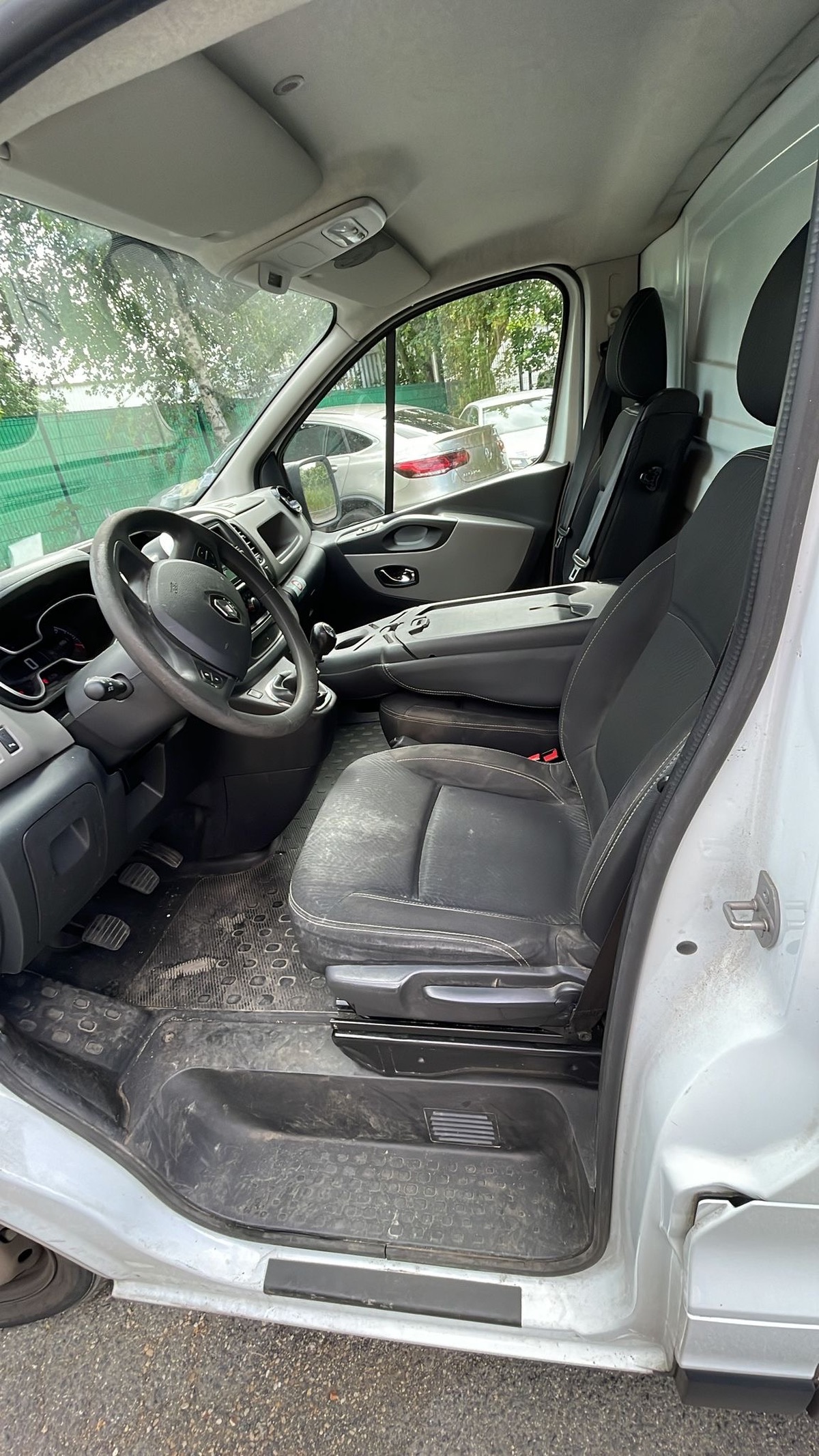 RENAULT Trafic L1H2 dci 125 grand confort Ht 