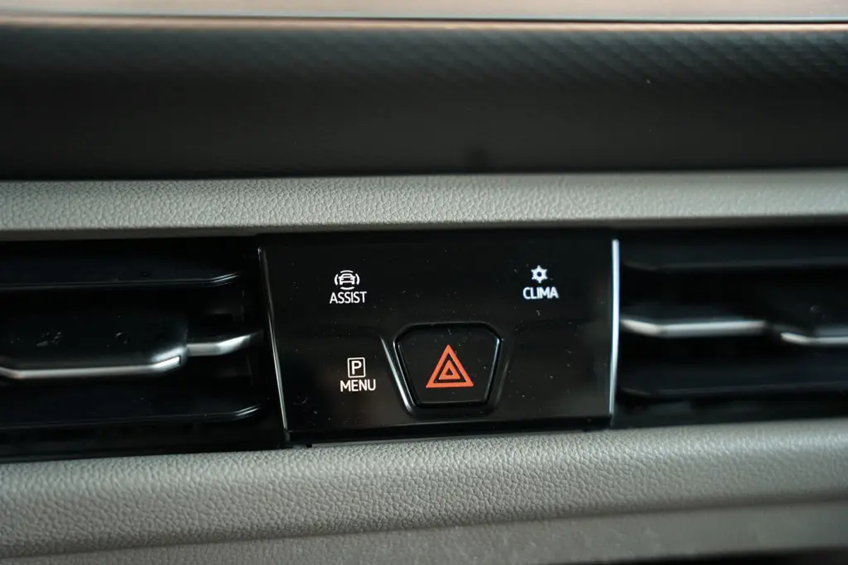 Volkswagen Multivan VII T7 2.0 TDI 150ch Style Long DSG7/7places/VO Allemand/Malus 8000e