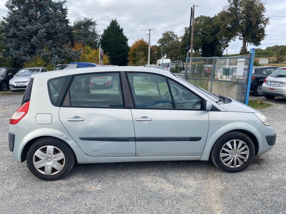 RENAULT Scenic II 1.9 dci 120cv petit prix controle technique ok