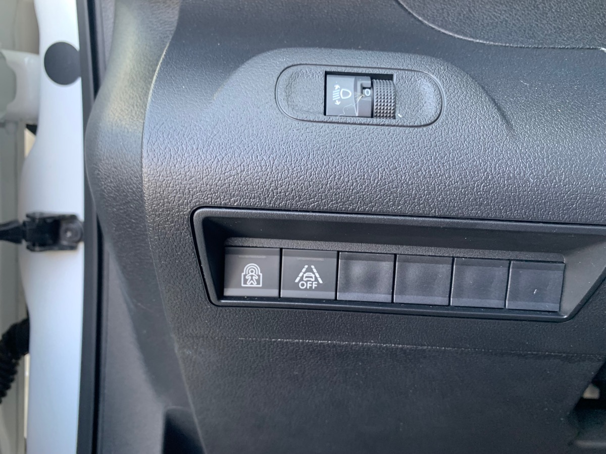 Peugeot Rifter 102 ch | Allure | 7 places | GPS | Roue de secours | Radar de stationnement arriére