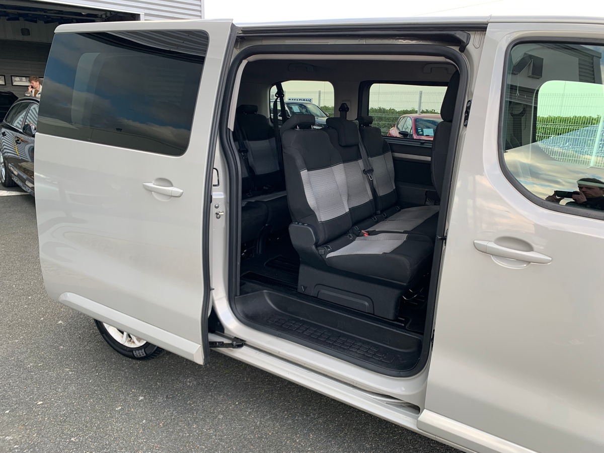 Citroën Spacetourer 120 ch | FEEL | 8 places | Attelage | Régulateur vitesse | Radar stationnement