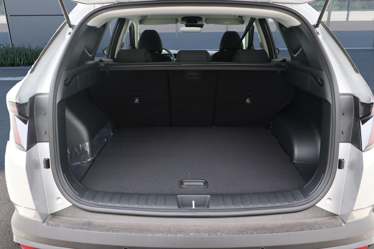 Hyundai Tucson Feel 1.6 T-Gdi 150 hp 48v