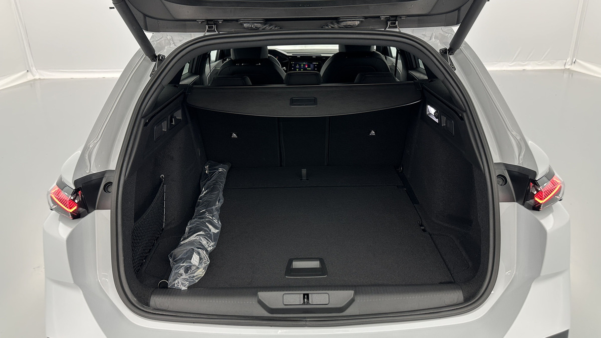 Peugeot 308 SW III(2) 1.5 BlueHDi 130 | GT Exclusive | EAT8 |  Jantes alliage 18 | PLUSIEURS COLORIS