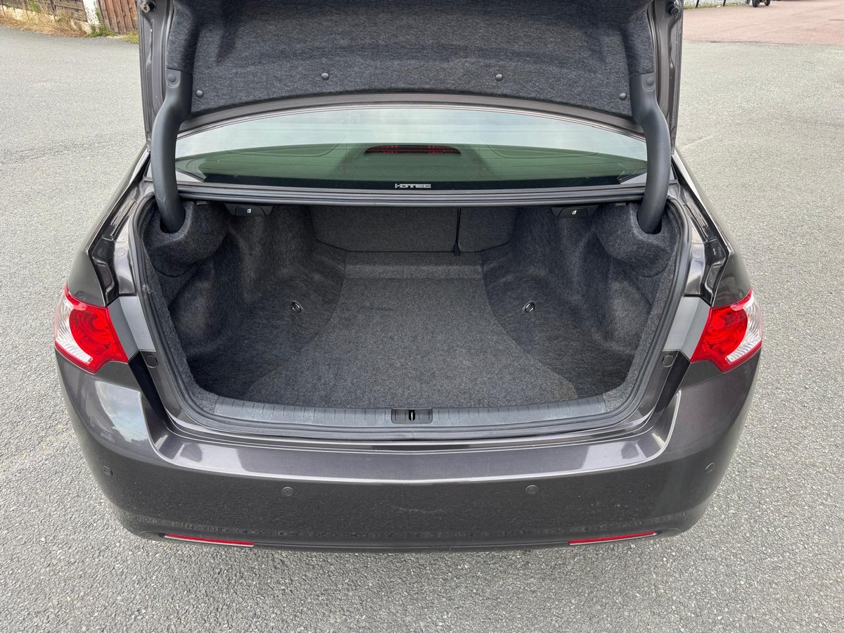 Honda Accord 2.2 DTEC 150 Luxury Innova- Toit ouvrant- Garantie