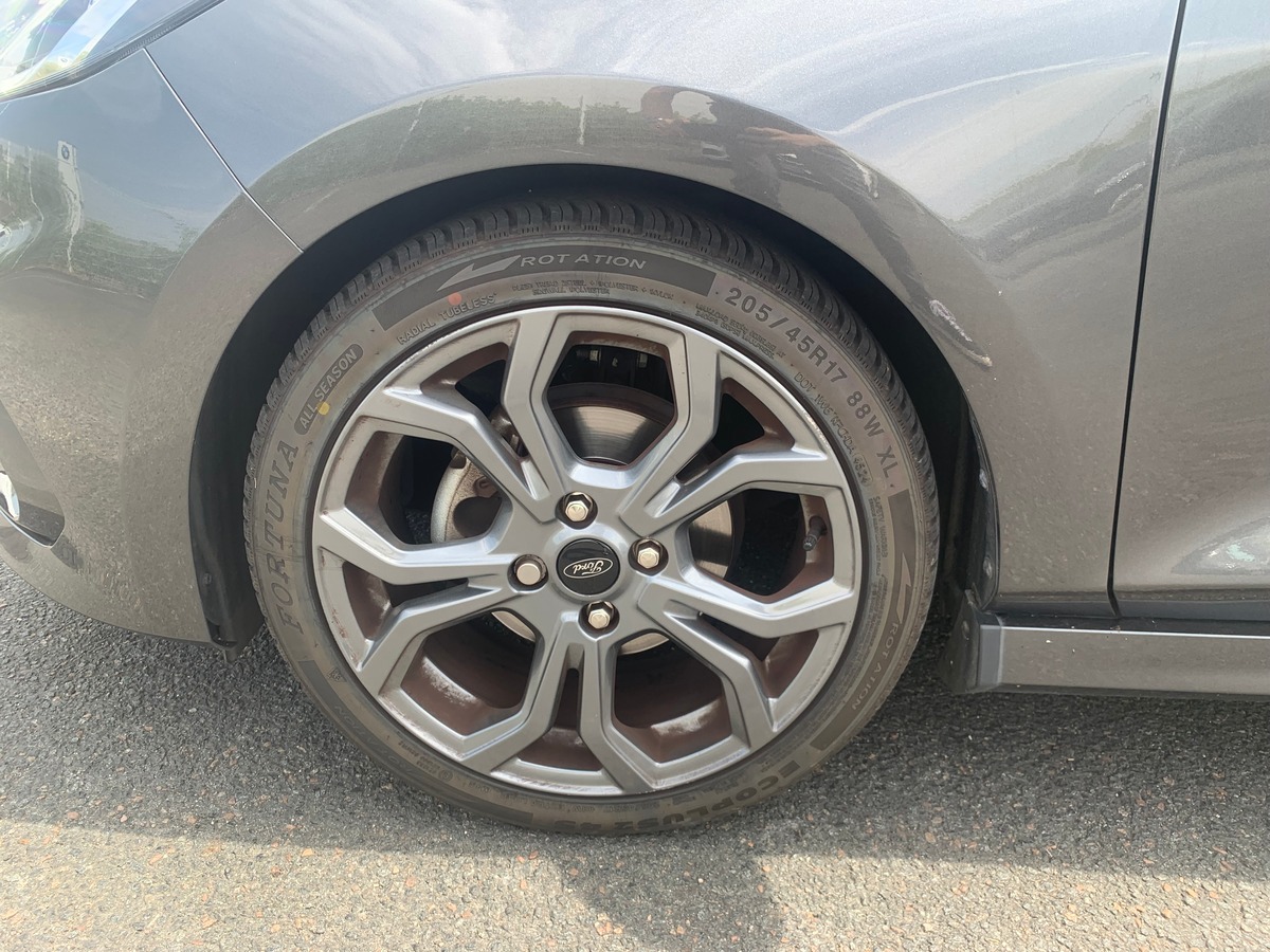 Ford Fiesta ST LINE | 125 chevaux | Contrat Ford Protect (70000 kms et/ou 30/10/2027)