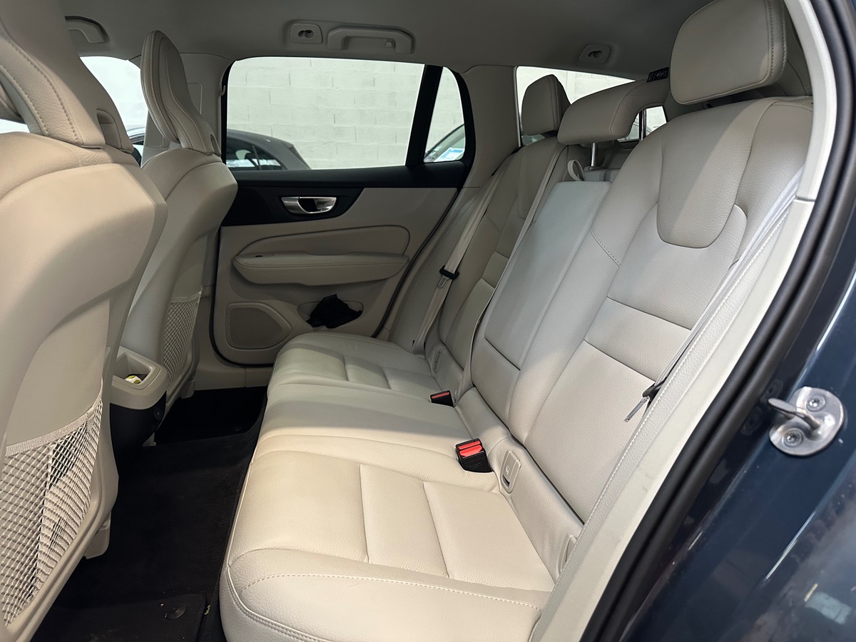 Volvo V60 II B4 197cv START GEARTRONIC 8 Entretient complet Volvo à jour