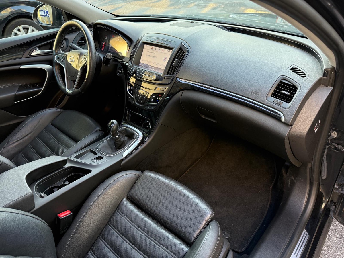Opel Insigna Sport Tourer Cosmo 1.6 CDTI  136 CV start /stop 