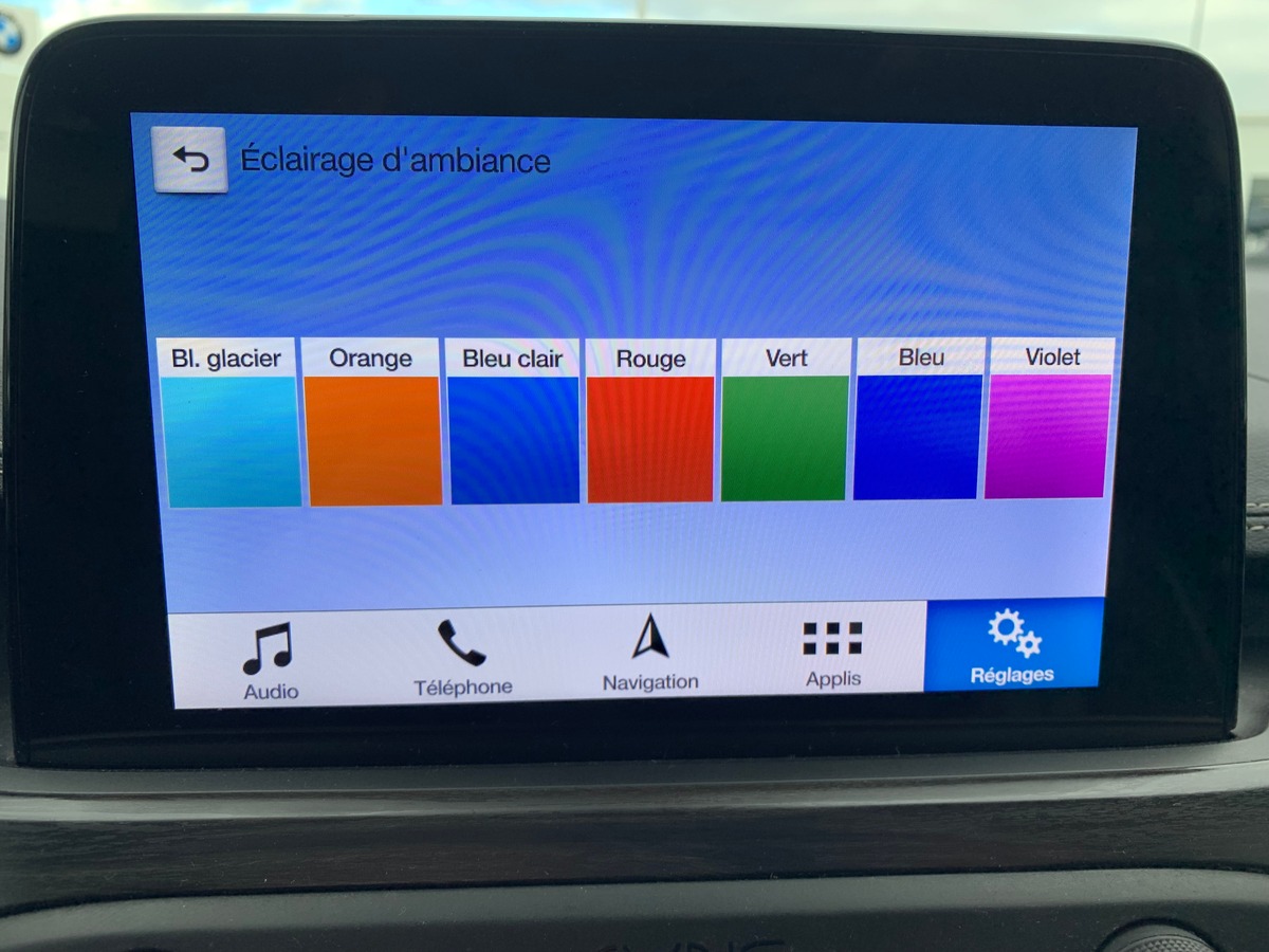 Ford FOCUS SW 120 ch | Vignale | Toit ouvrant panoramique | Apple car play Android auto | Attelage