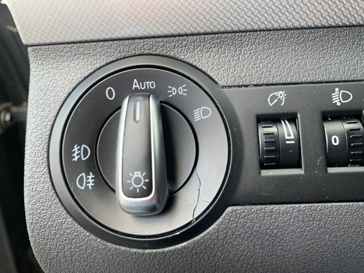 Volkswagen Touran 105 | Match | 7 Places | GPS | Régulateur vitesse | Bluetooth | Toit panoramique