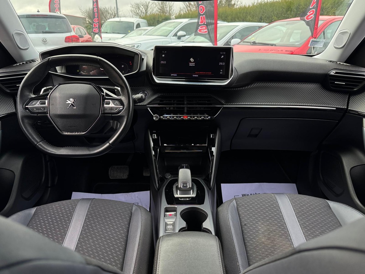 Peugeot 2008 BlueHDi 130 S&S EAT8 Allure