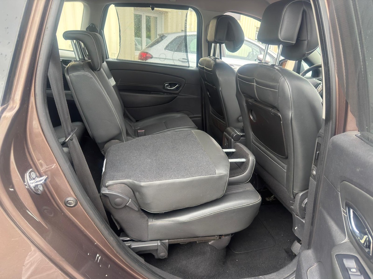 RENAULT Grand Scenic 1.5 DCI 110ch 7 places BVM Distribution OK / Embrayage OK / Entretien OK