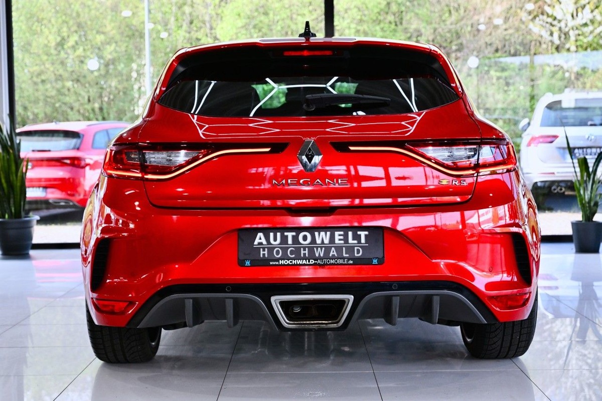 RENAULT Megane IV 1.8 T 300ch RS Trophy