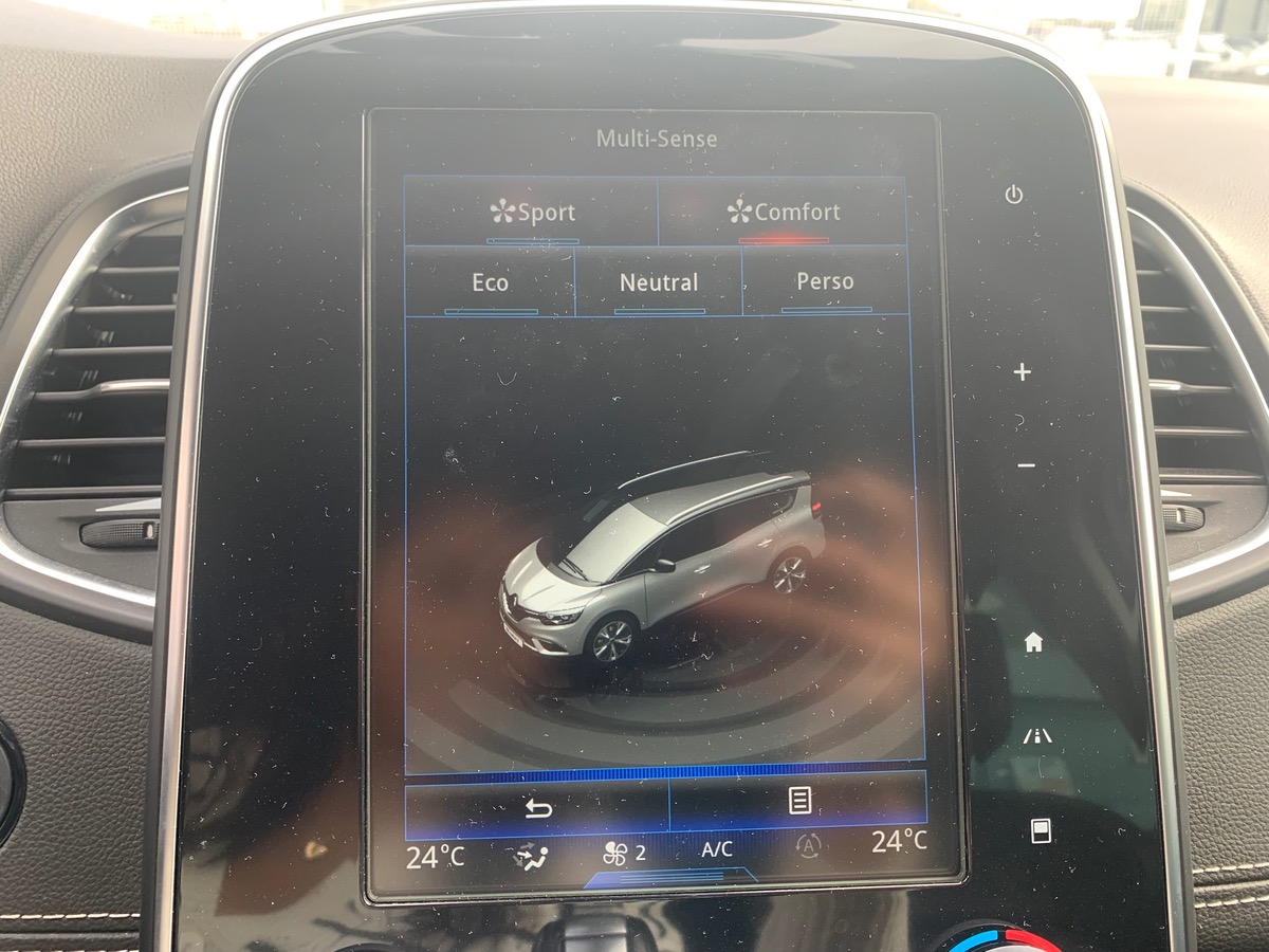 RENAULT Grand Scenic 160 | INITIALE PARIS | 7 places | Toit Panoramique | Caméra recul | PHARES LED