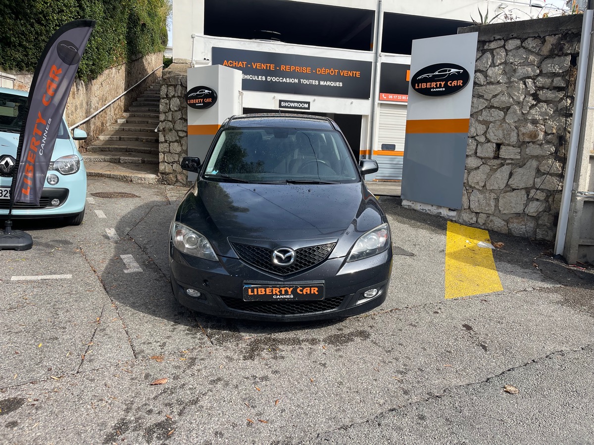 Mazda 3 1.6 i 105 CV / Phase 2 / 5 Portes / Boite Auto /