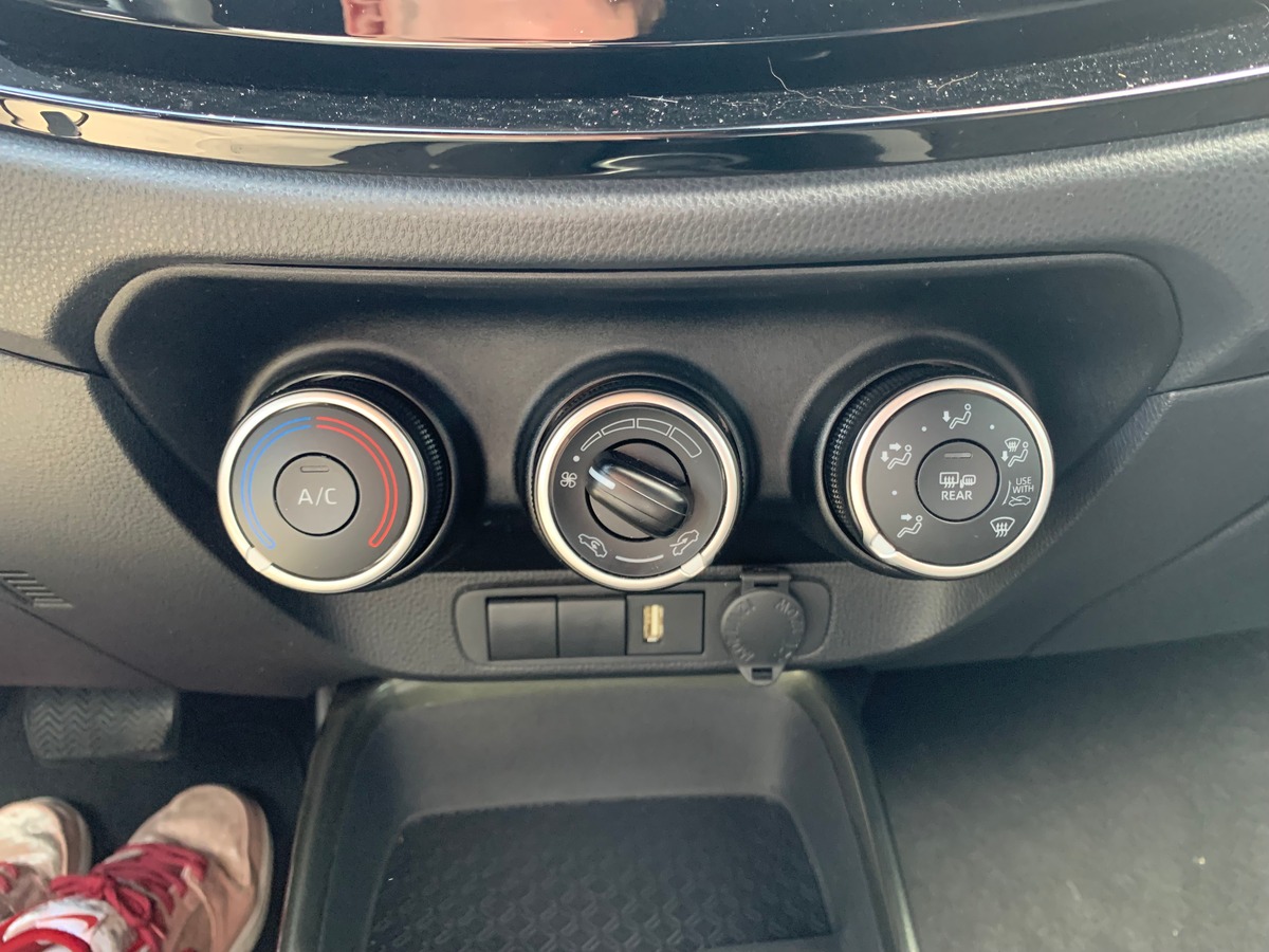 Toyota Aygo X 72 | Design | Apple car play | Régulateur | Climatisation | Ecran couleur tactile 8 "