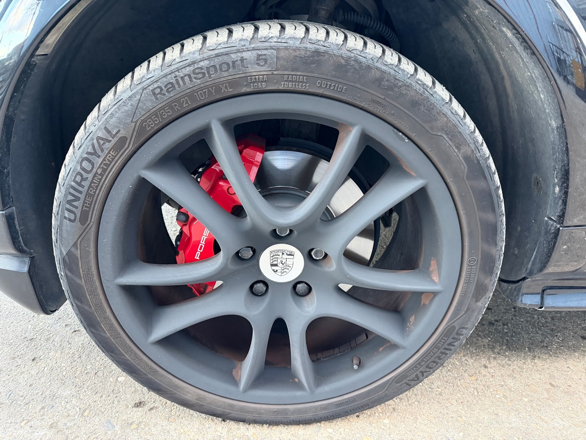 Porsche Cayenne GTS 4.8 V8 TIPTRONIC / TOIT OUVRANT / SIEGES AV CHAUFFANT / HAYON ELECTRIQUE