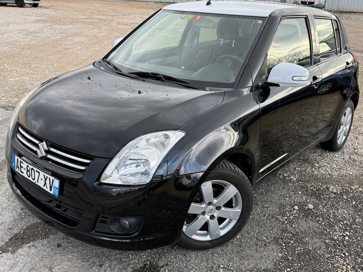 Suzuki Swift 1.3i 92CH EMBRAYAGE NEUF PARFAITE ÉTAT